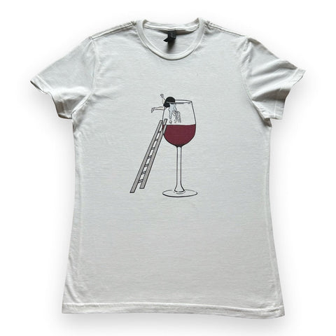 Drown in wine T-shirt